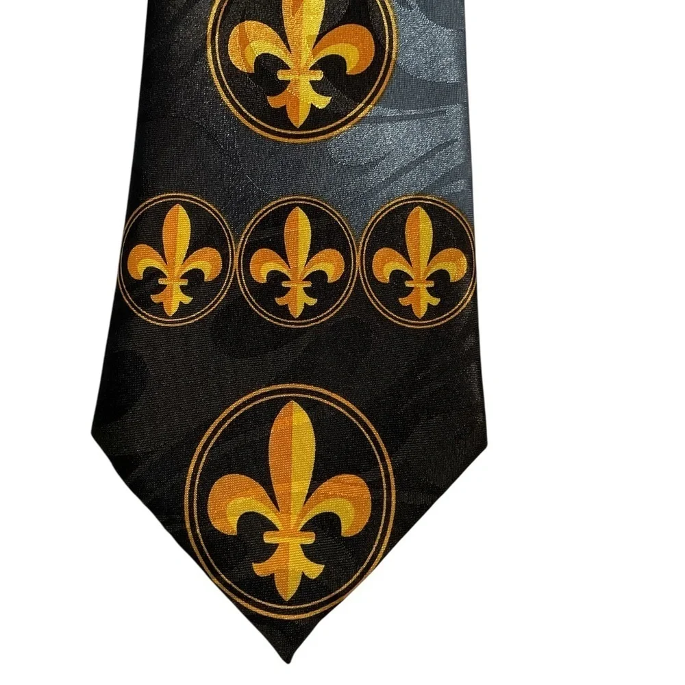 Steven Harris Fleur De Lis Necktie.